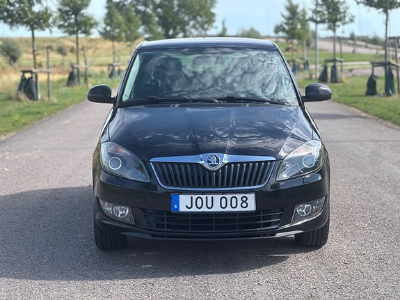 Skoda Fabia 2 of 9