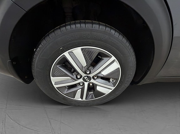 Kia Niro 27 of 28