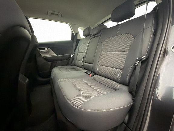 Kia Niro 10 of 28