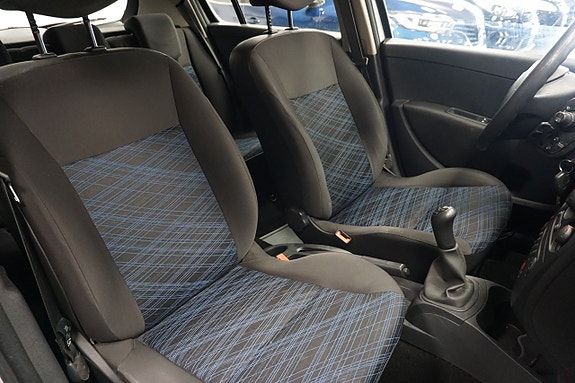 Renault Clio 12 of 18