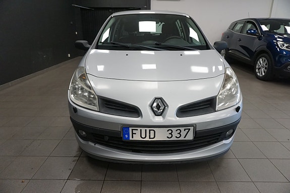 Renault Clio 3 of 18