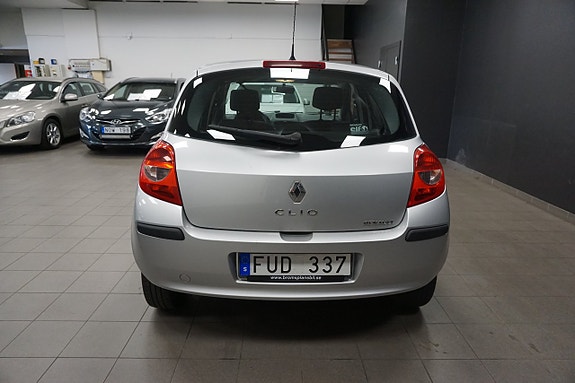 Renault Clio 7 of 18