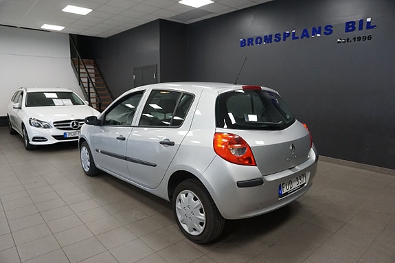 Renault Clio 6 of 18