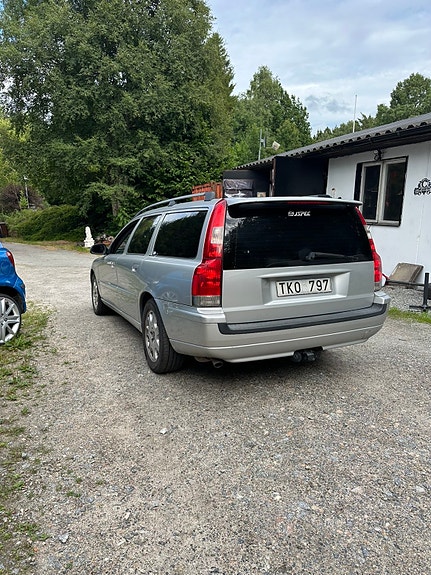 Volvo V70 5 of 5