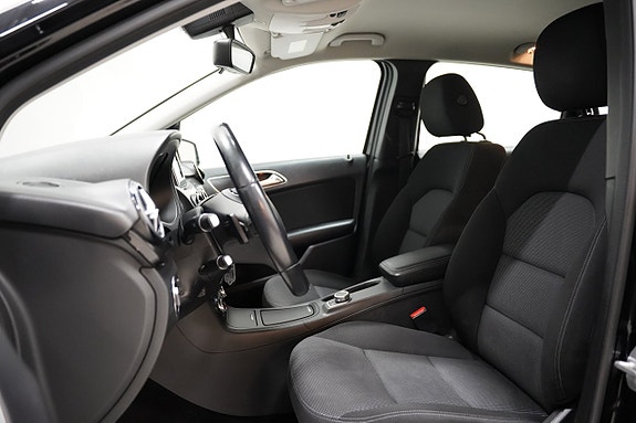 Mercedes-Benz B180 7 of 19