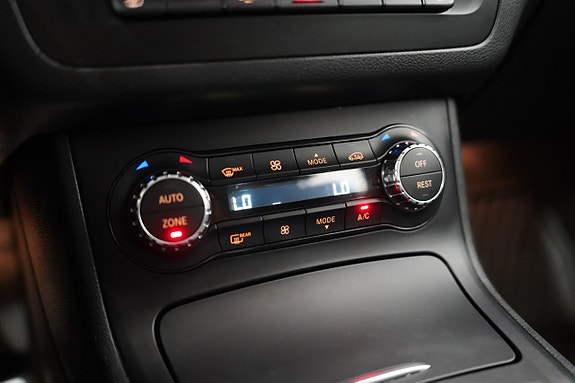 Mercedes-Benz B180 14 of 19