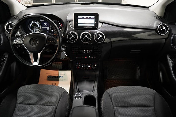 Mercedes-Benz B180 11 of 19