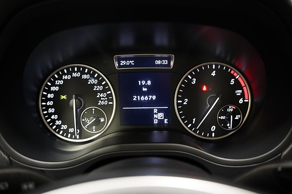 Mercedes-Benz B180 13 of 19