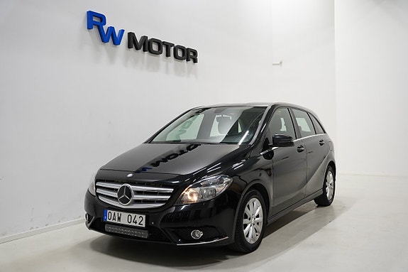 Mercedes-Benz B180 2 of 19