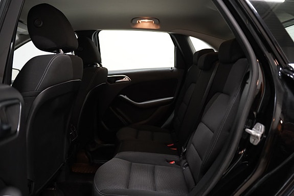 Mercedes-Benz B180 17 of 19