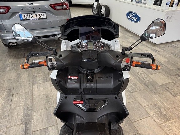 Quadro 4 350 cc 3 of 4