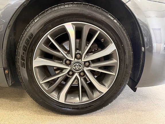 Toyota Avensis 11 of 20