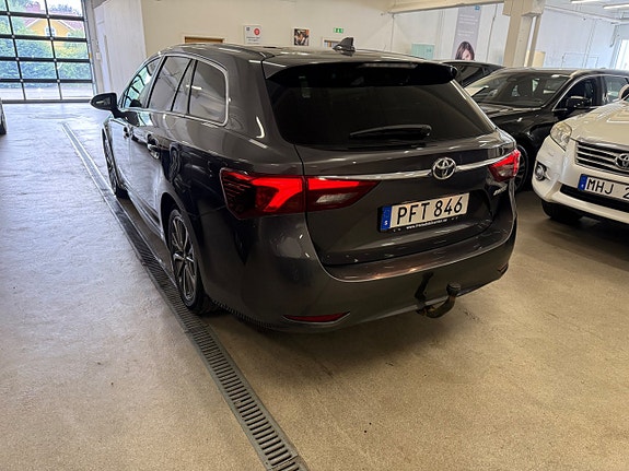 Toyota Avensis 16 of 20
