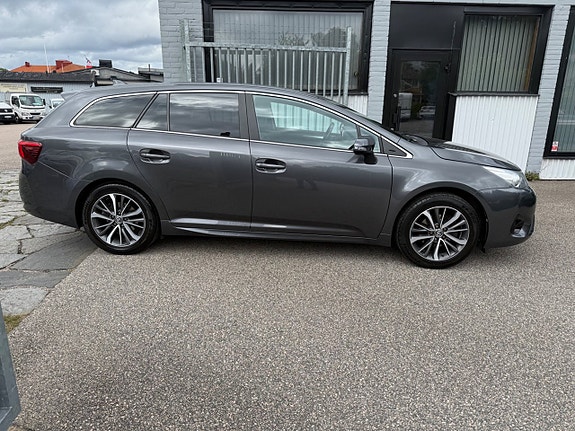 Toyota Avensis 10 of 20