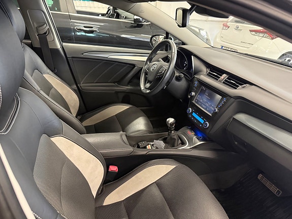 Toyota Avensis 17 of 20
