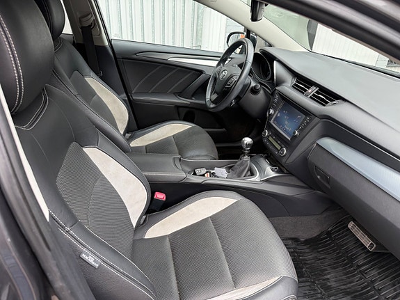 Toyota Avensis 5 of 20