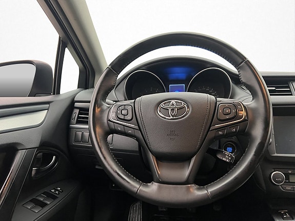 Toyota Avensis 13 of 27
