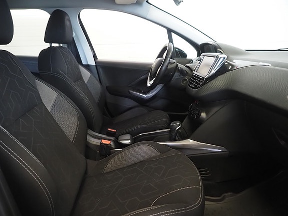 Peugeot 2008 11 of 24