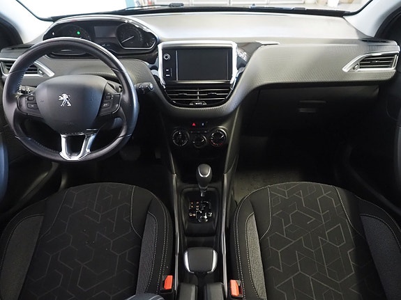 Peugeot 2008 16 of 24