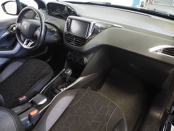 Peugeot 2008 9 of 24