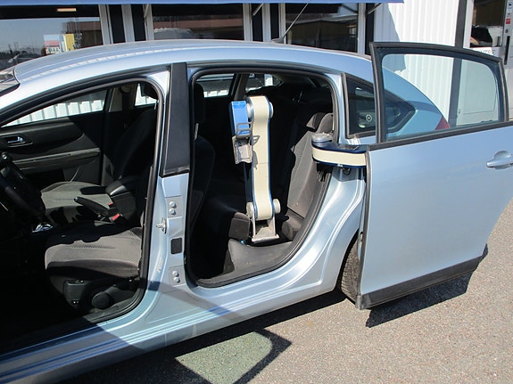 Citroen C4 4 of 7