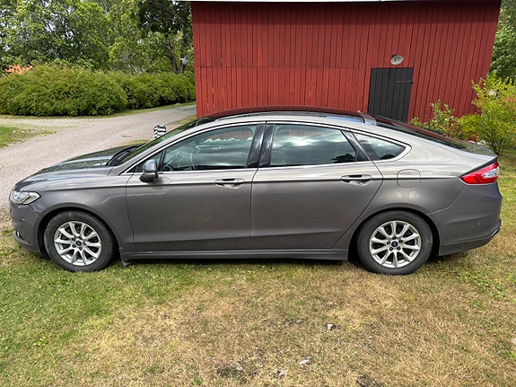 Ford Mondeo 5 of 10