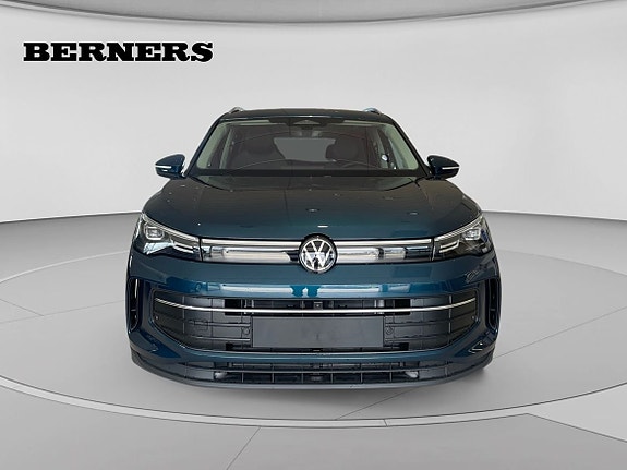 Volkswagen Tiguan 8 of 19