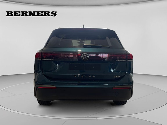 Volkswagen Tiguan 4 of 19