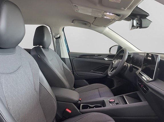 Volkswagen Tiguan 16 of 19
