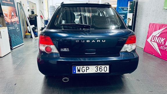 Subaru Impreza 6 of 20