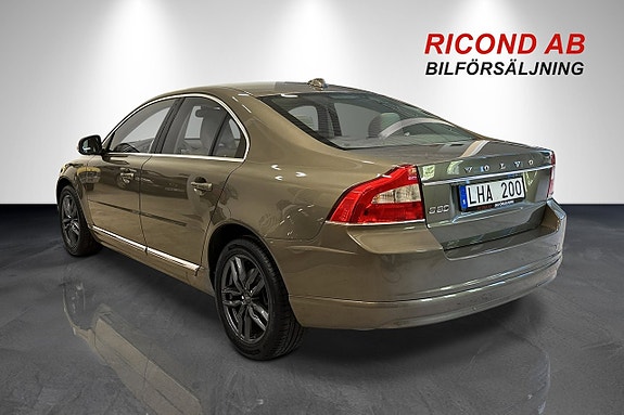 Volvo S80 4 of 23