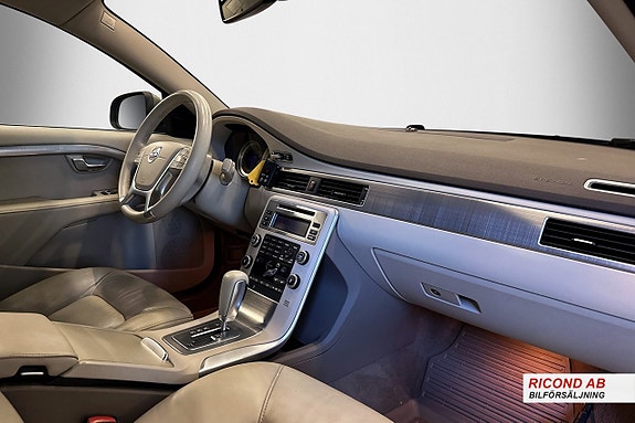Volvo S80 12 of 23