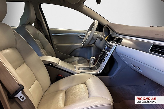 Volvo S80 11 of 23