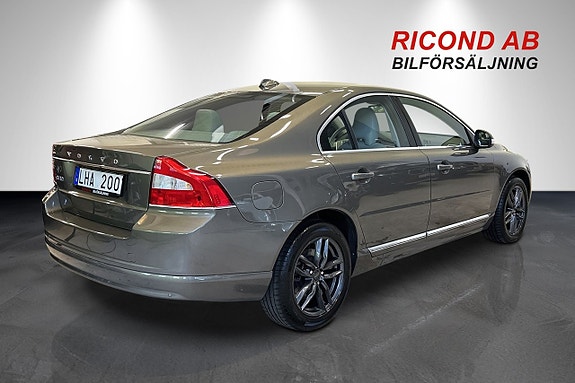Volvo S80 3 of 23
