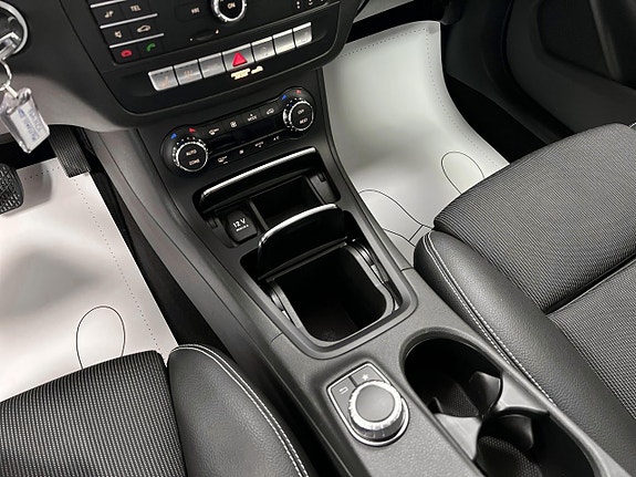 Mercedes-Benz B200 d 12 of 20
