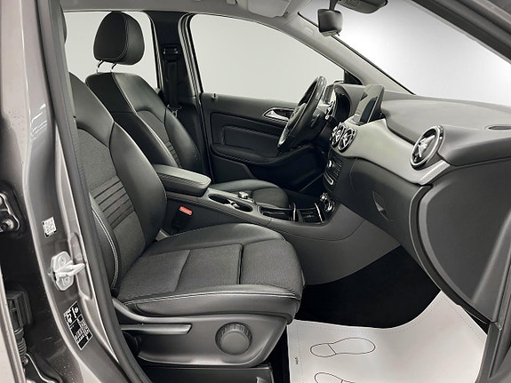 Mercedes-Benz B200 d 15 of 20