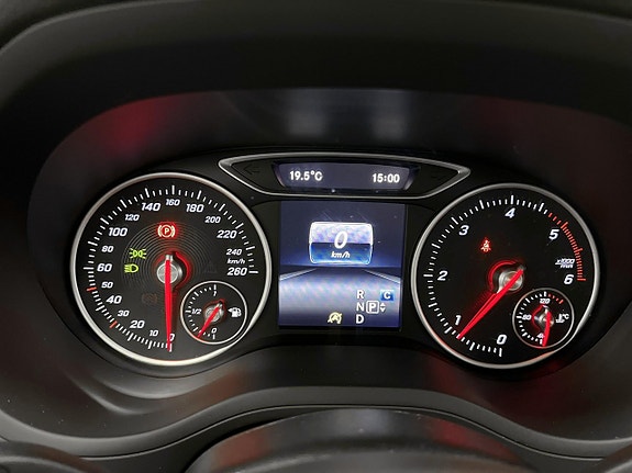 Mercedes-Benz B200 d 16 of 20