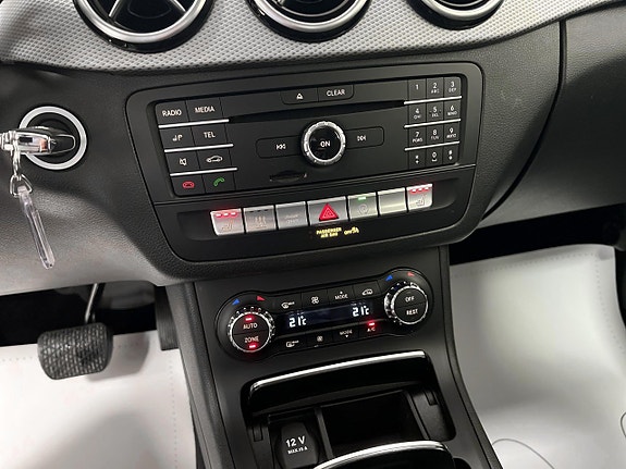 Mercedes-Benz B200 d 13 of 20