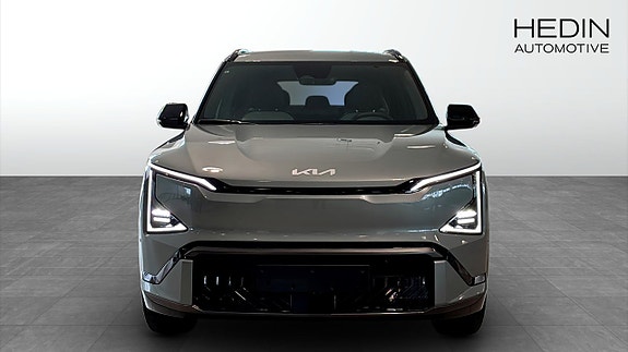 Kia EV5 8 of 17