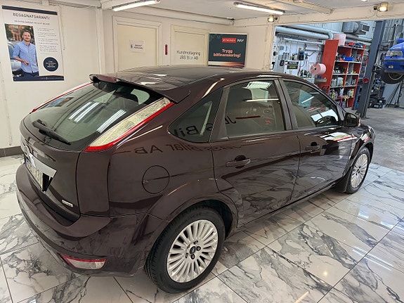 Ford Focus 5 of 11