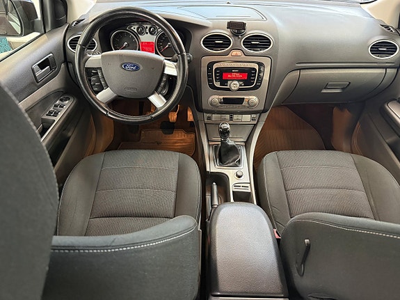Ford Focus 8 of 11