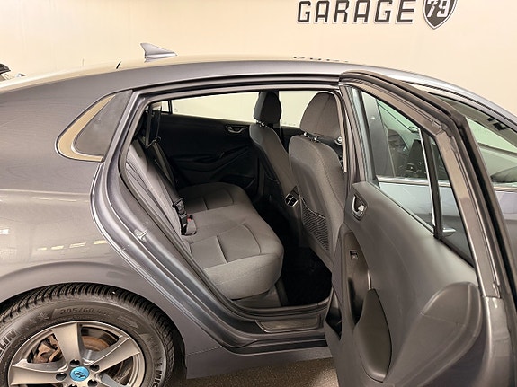 Hyundai IONIQ 7 of 16