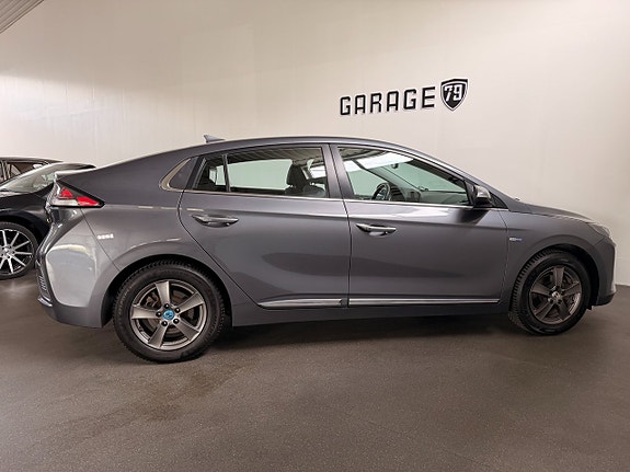 Hyundai IONIQ 9 of 16