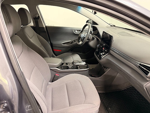 Hyundai IONIQ 8 of 16