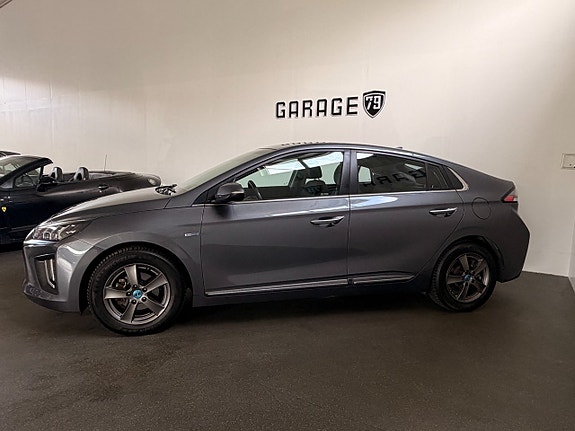 Hyundai IONIQ 4 of 16