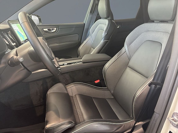 Volvo XC60 6 of 14