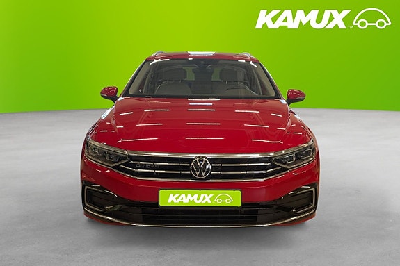 Volkswagen Passat 6 of 26