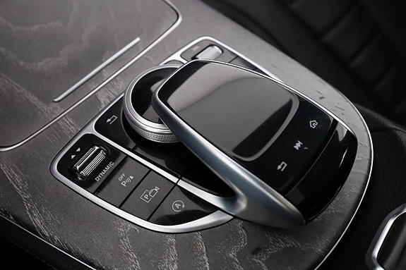 Mercedes-Benz CLS220 d 30 of 30