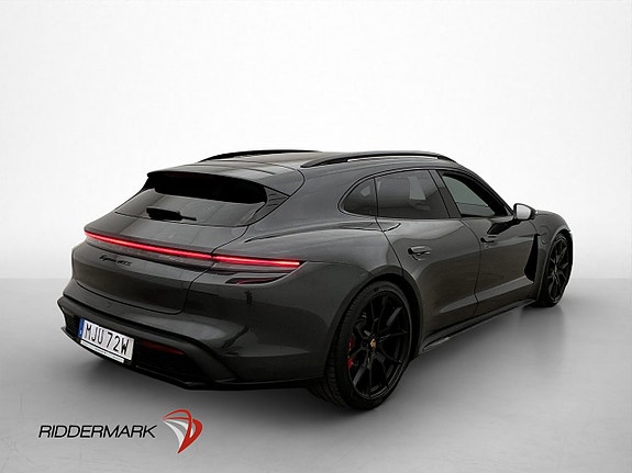 Porsche Taycan GTS 10 of 30