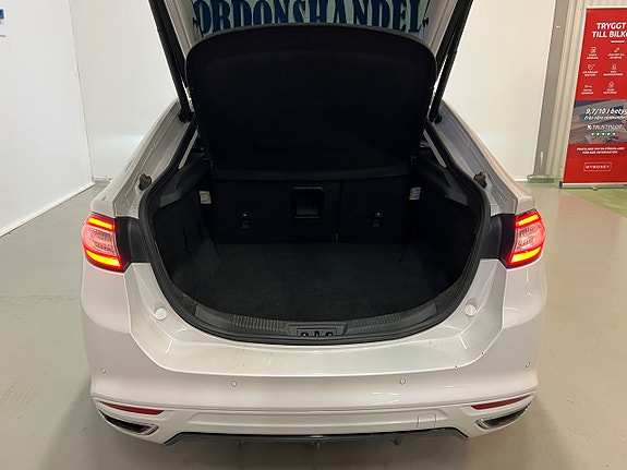 Ford Mondeo 10 of 30